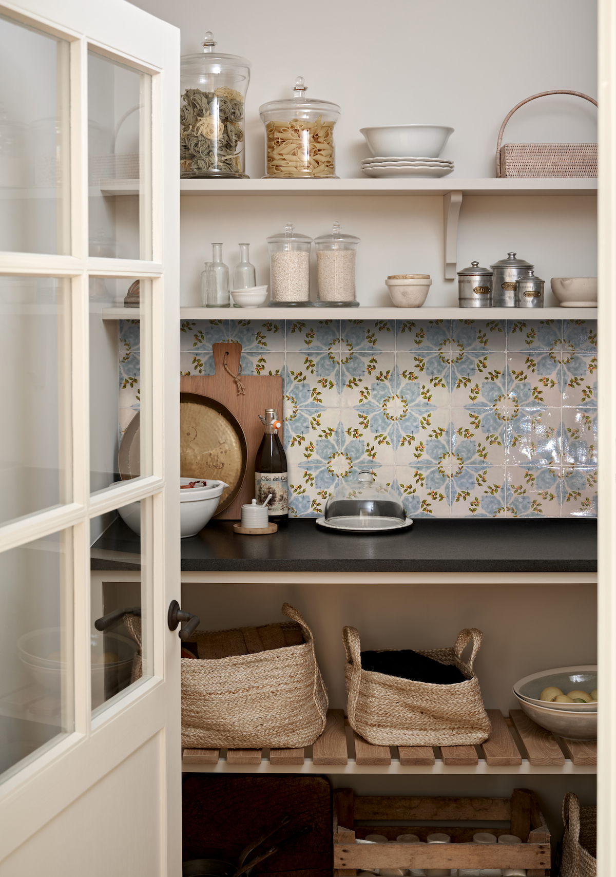 Dream Pantry Ideas For Every Dwelling