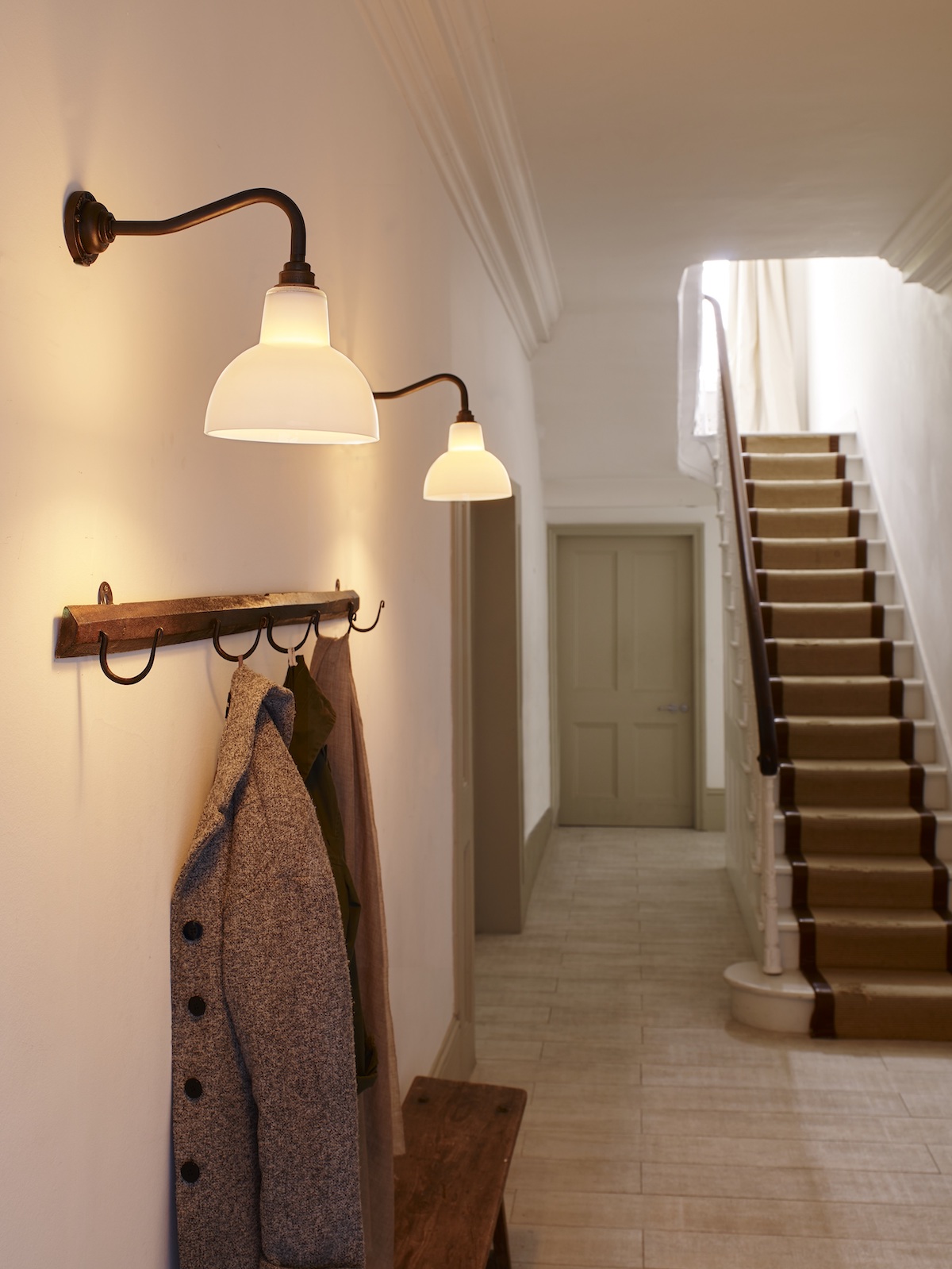 11 Lovely Hallway Lighting Ideas to Brighten your Residence