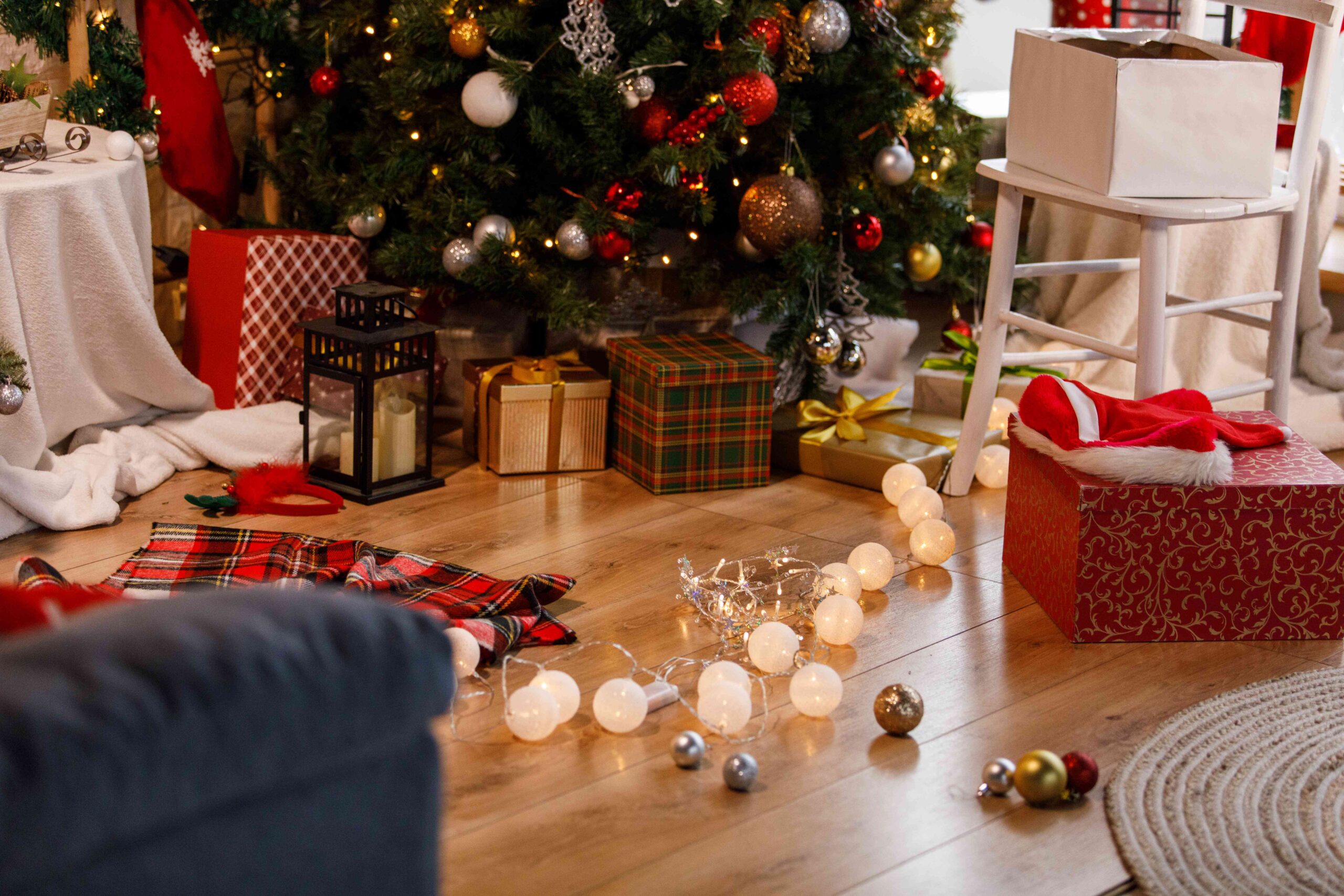 6 Points You Must Declutter Sooner than Christmas, In response to Organizers