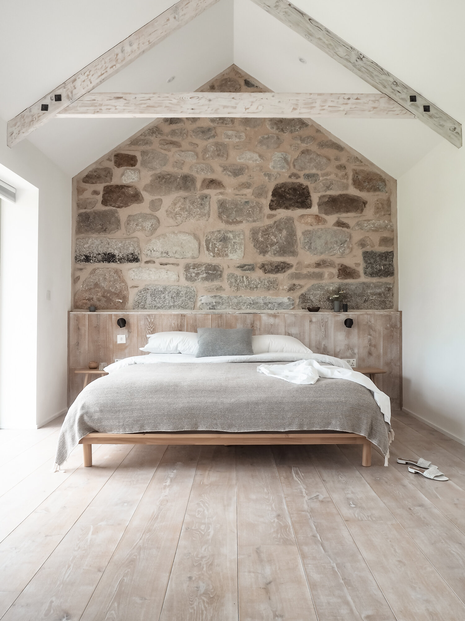 The Meadows – a up to date rustic hideaway in Cornwall